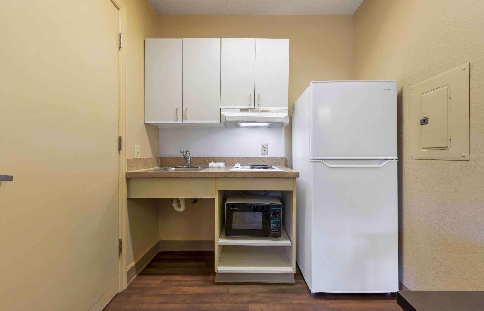 Extended Stay America Select Suites - Jacksonville Salisbury Rd Southpoint Bagian luar foto